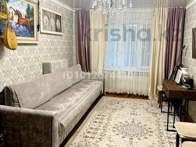 2-комнатная квартира · 45 м² · 1/5 этаж, 4шағын аудан 38 — Даулет сауда үйі за 16 млн ₸ в Талдыкоргане, мкр Жастар
