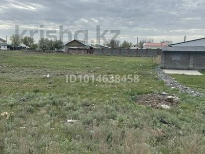 Жер телімі · 10 сотық, Ауэзова 15 — Новостройка, бағасы: 5 млн ₸ в Ушарале