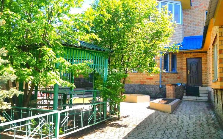 Жеке үй · 5 бөлме · 375 м², Карбая Мусабаева 27, бағасы: 80 000 ₸ в Бурабае — фото 13