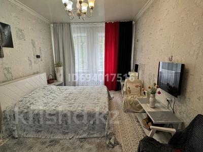 1-комнатная квартира, 40 м², 1/2 этаж посуточно, Гагарина — Басенова за 15 000 〒 в Алматы