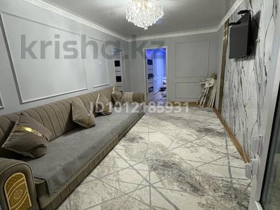 3-бөлмелі пәтер · 60 м² · 2/4 қабат, жетысу 21 — 10мектептын жанында, бағасы: 19.6 млн ₸ в Талдыкоргане, мкр Жетысу