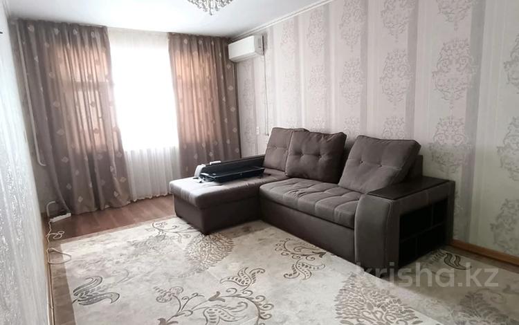 2-бөлмелі пәтер, 50 м², 4/5 қабат ай сайын, 17 мкр 6 а, бағасы: 180 000 〒 в Шымкенте — фото 2