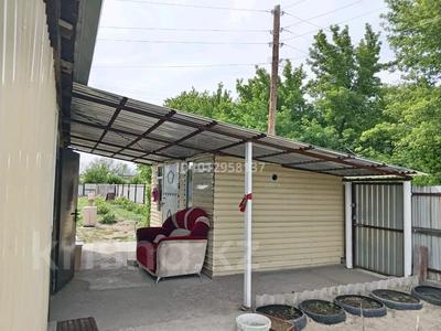 Отдельный дом · 3 комнаты · 85 м² · 20 сот., 652 километр дом 10 кв1 — Мичурина за 25 млн ₸ в Семее, Красный Кордон