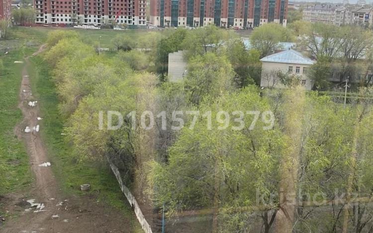 3-комнатная квартира · 107 м² · 8/10 этаж, мкр 4, Женис 11 за 48 млн ₸ в Уральске — фото 2