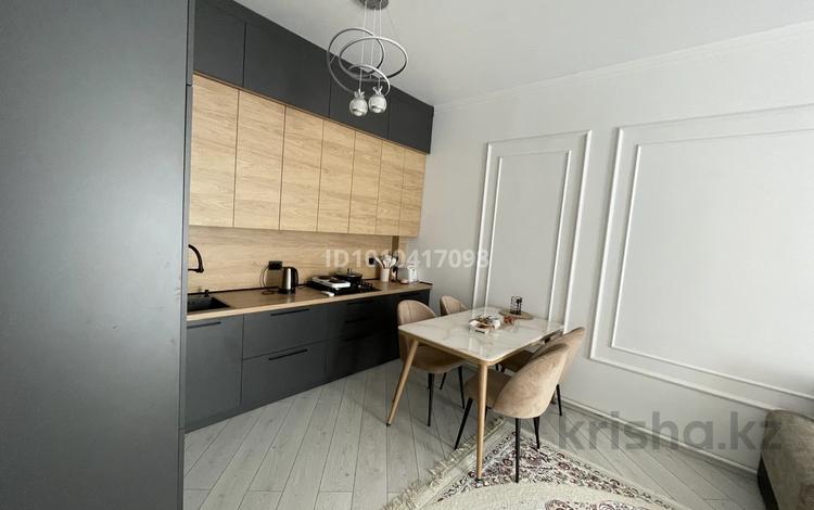 2-бөлмелі пәтер · 49.8 м² · 2/3 қабат, мкр Мирас, бағасы: 45 млн ₸ в Шымкенте, Каратауский р-н — фото 2