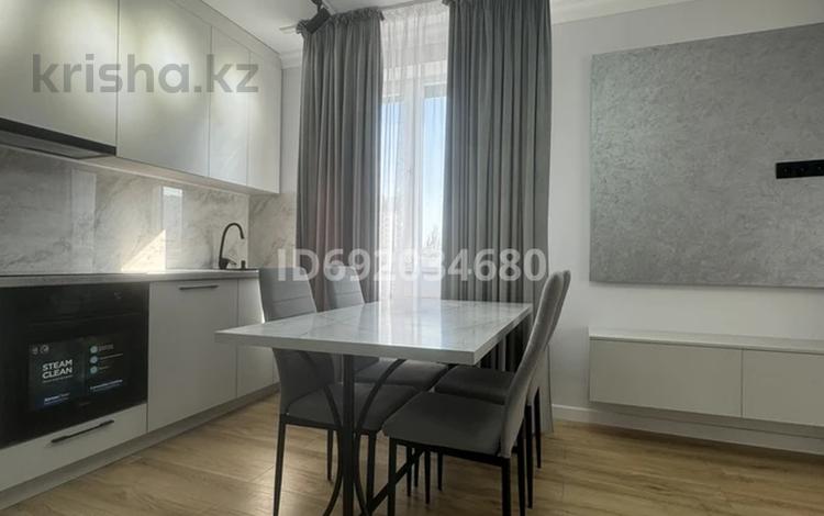 2-комнатная квартира, 68 м², 10/12 этаж, Абая 130