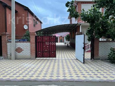 Отдельный дом · 5 комнат · 242 м² · 10 сот., мкр Атырау, Орнек 10 — Шманова за 75 млн 〒