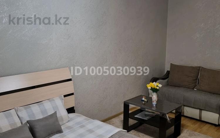1-комнатная квартира · 40 м² · 2/5 этаж, Мира 78 — Стадион Строитель, магазин Чунга Чанга за 9 000 〒 в Темиртау — фото 6