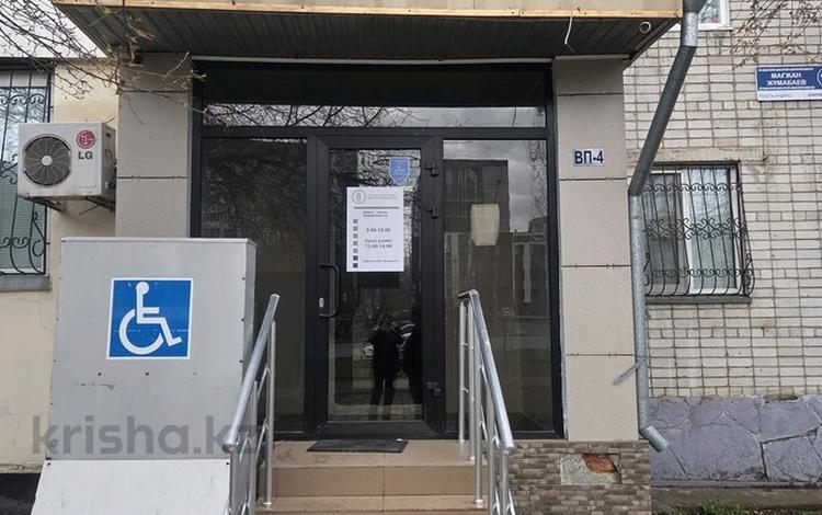 Свободное назначение, офисы, магазины и бутики, салоны красоты, медцентры и аптеки, образование · 77.2 м² за 33.9 млн ₸ в Астане — фото 2