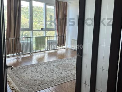 2-комнатная квартира · 90 м² · 10/22 этаж, Достык 160 — Проспект Достык за ~ 79 млн ₸ в Алматы, Медеуский р-н