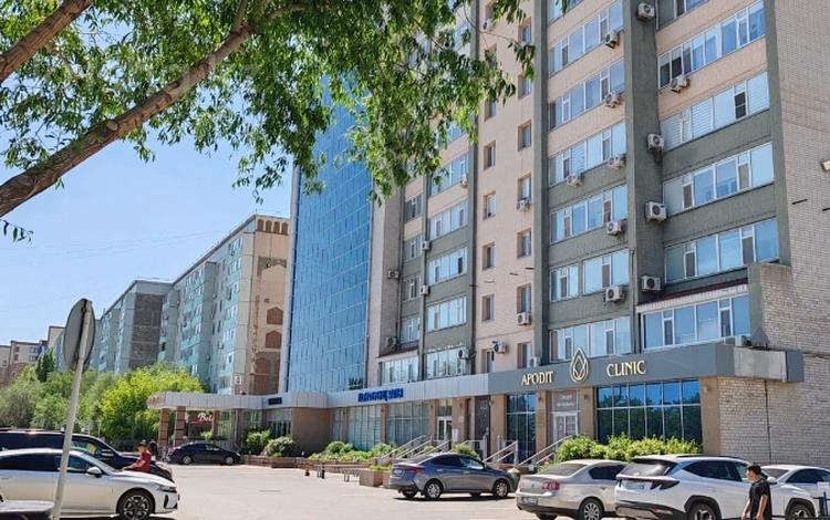 3-бөлмелі пәтер · 106 м² · 6/11 қабат, мкр 12, Богенбай батыра 2а, бағасы: 38 млн ₸ в Актобе — фото 13