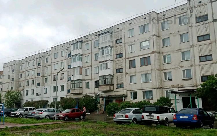 1-комнатная квартира, 37 м², 1/5 этаж, Коммунистическая 3 за 9.3 млн 〒 в Щучинске — фото 2