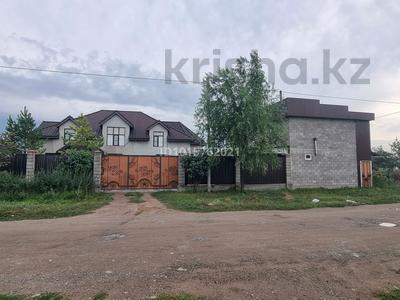 Отдельный дом · 8 комнат · 400 м² · 16 сот., Новая 32 — 4 этажное здание за 187 млн ₸ в 