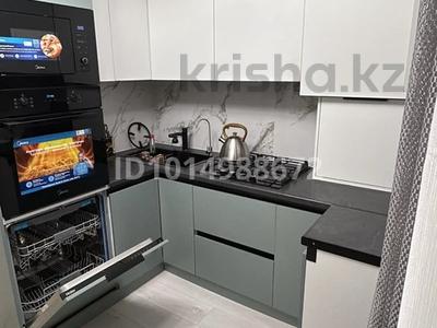 3-бөлмелі пәтер · 70 м² · 2/3 қабат, мкр Акжайык 3, бағасы: 42 млн ₸ в Шымкенте, Абайский р-н