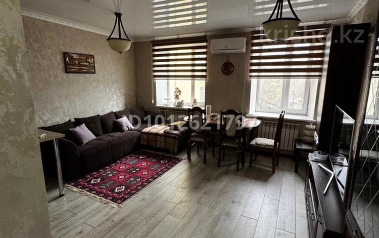 2-комнатная квартира · 53 м² · 3/4 этаж, мкр Новый Город, Абая 33 за 28.5 млн ₸ в Караганде, Казыбек би р-н — фото 2
