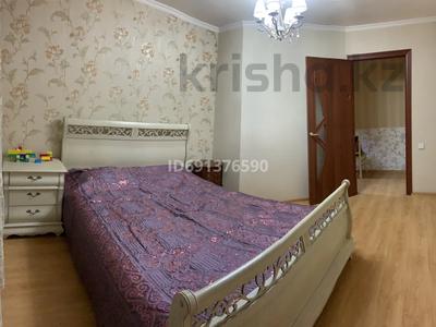 3-комнатная квартира, 56 м², 2/4 этаж помесячно, Шашкина за 350 000 〒 в Алматы, Бостандыкский р-н
