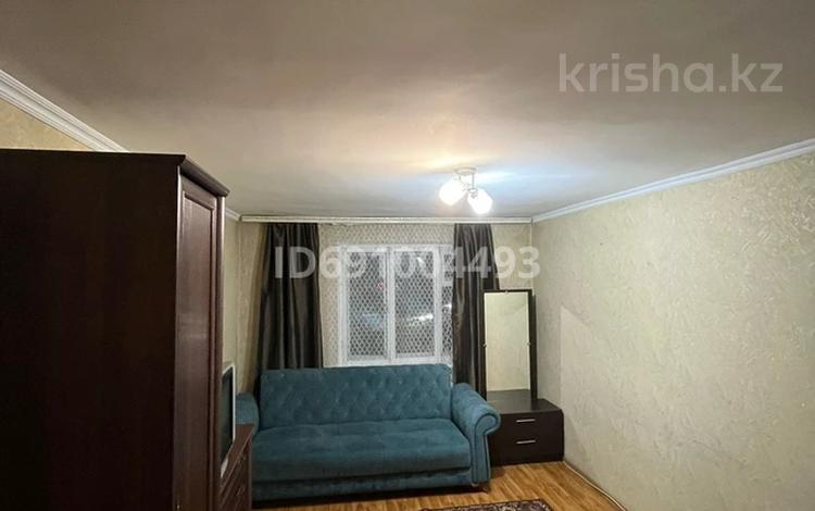 2-комнатная квартира, 40 м², 3/4 этаж помесячно, 22я линия 12а