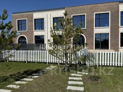 5-бөлмелі пәтер · 165 м², Н. Тесла, бағасы: 145 млн ₸ в Астане, Есильский р-н