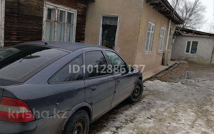4-бөлмелі пәтер · 56 м² · 1/1 қабат, Жастар 1 — Базар село Шамалган, бағасы: 7 млн ₸ — фото 2