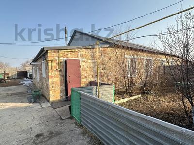 Часть дома · 4 комнаты · 90 м² · 10 сот., Шахтинская 11 за 10.5 млн 〒