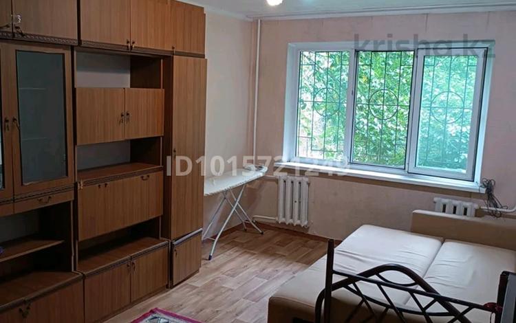 1-комнатная квартира · 35 м² · 1/4 этаж, мкр №8 24 за 200 000 ₸ в Алматы, Ауэзовский р-н — фото 2