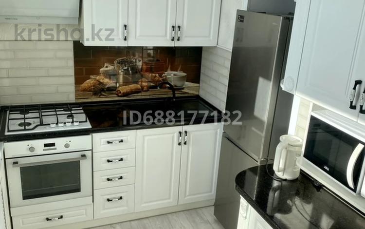 3-комнатная квартира · 72 м² · 2/5 этаж, Ниеткалиева 7 — Магазин Юбилейный, гор.больница старая, проспект Жамбыла за 24 млн 〒 в Таразе — фото 4