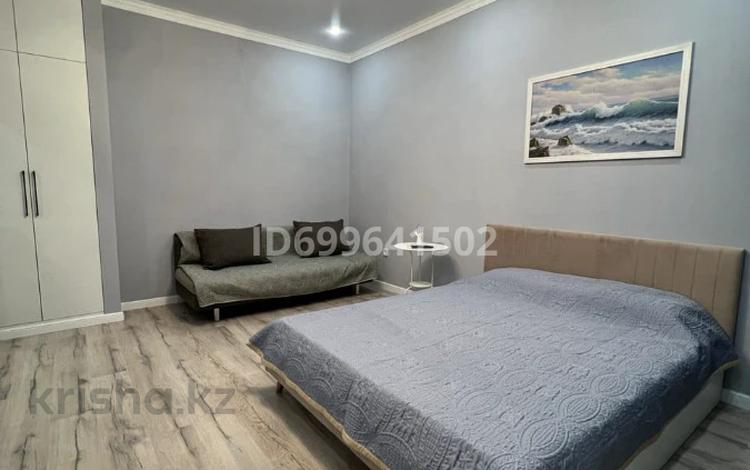 1-комнатная квартира · 46 м² · 3/12 этаж, мкр Нурсат, Аргынбекова Шаяхметова ,ТЦ Рахима плаза, uгородская администрация, Туркистан сарайы 29\4 — Ерімбетова, ТЦ Рахима плаза, Туркестан сарайы, Экомед,городская администрация, школа НИШ, Экомед, Нургазы клиник, ТЦ Север, МВД школа за 14 999 ₸ в Шымкенте, Каратауский р-н — фото 2