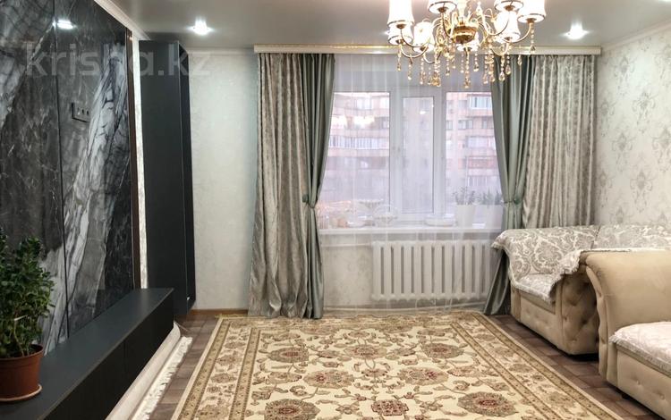 4-комнатная квартира · 77 м² · 6/9 этаж, мкр Юго-Восток, 27й микрорайон за 28.5 млн ₸ в Караганде, Казыбек би р-н — фото 2