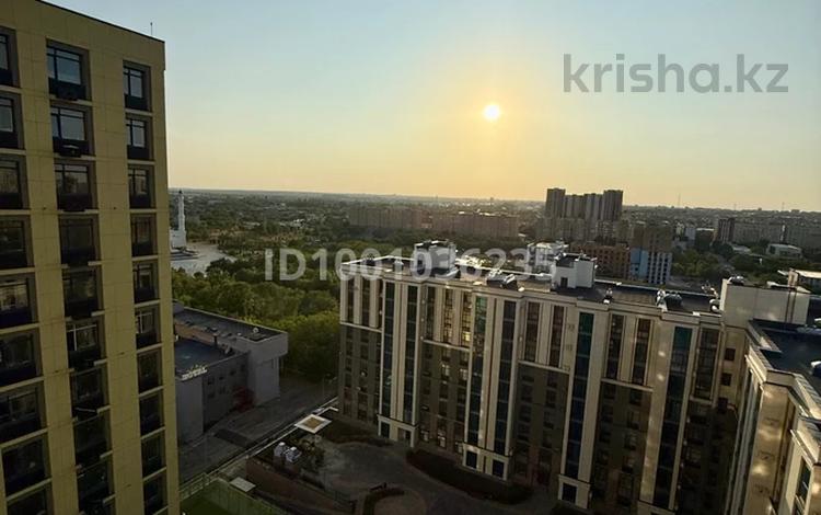 3-комнатная квартира · 90.8 м² · 15/18 этаж, мкр Юго-Восток, Строителей за 42.5 млн 〒 в Караганде, Казыбек би р-н — фото 9