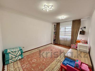 Продажа квартир в Алматы: 2-комнатная квартира · 57.5 м² · 5/9 этаж, мкр Жетысу-2 18 за 45 млн 〒 2-комнатная квартира · 57.5 м² · 5/9 этаж, мкр Жетысу-2 18 за 45 млн 〒 в Алматы, Ауэзовский р-н