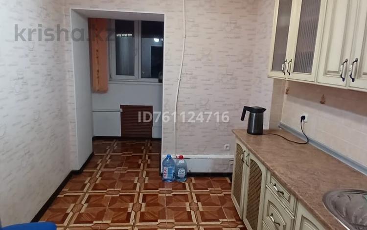 2-бөлмелі пәтер · 53 м² · 5/10 қабат, Старый город, Алтынсарина 28 — Находится возле прокуратуры, бағасы: 14 млн ₸ в Актобе — фото 4