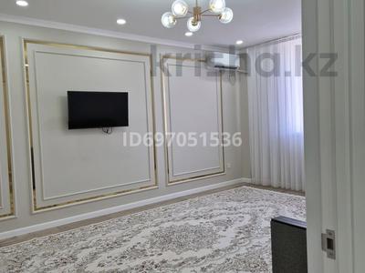 2-комнатная квартира · 65 м² · 4/10 этаж, мкр Центральный, Абая 26/1, 26/2, 26/3 за 25 000 ₸ в Атырау