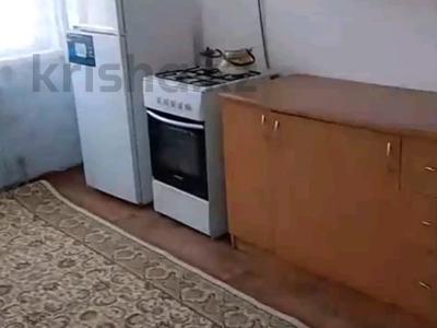 1-комнатная квартира · 35 м², Микрорайон 13 19 — Рядом Супермаркет Корзинка, школа №66 за 10.8 млн 〒 в Таразе