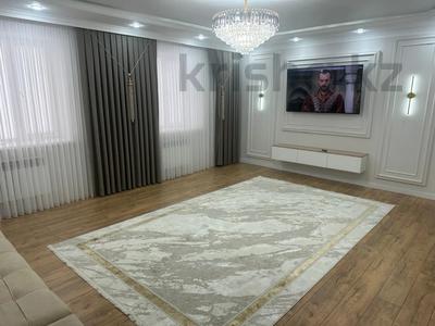 3-комнатная квартира · 105 м² · 4/5 этаж, Алтын Орда (бывш Батыс-2) за 350 000 ₸ в Актобе