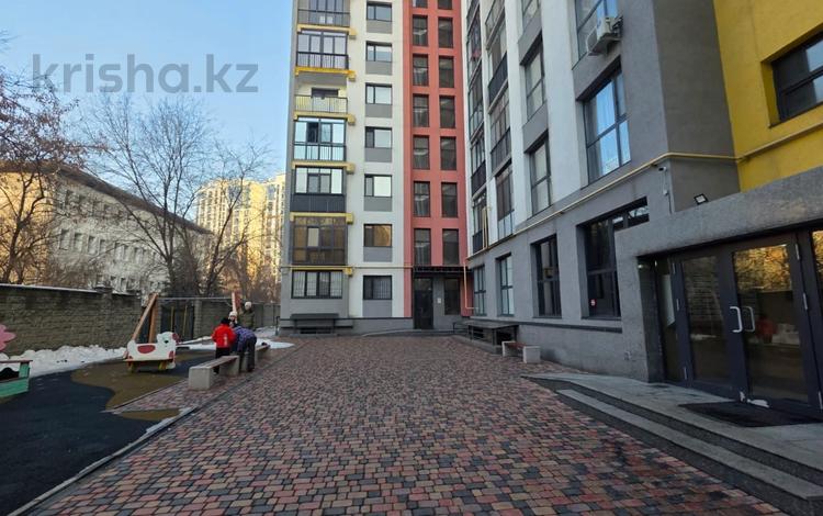 2-бөлмелі пәтер · 74 м² · 5/12 қабат, Бузурбаева, бағасы: 65 млн ₸ в Алматы, Медеуский р-н — фото 2