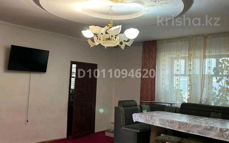 Отдельный дом · 5 комнат · 110 м² · 110 сот., Алты бақан 9 за 10 млн ₸ в Таразе — фото 2