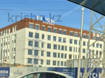 2-бөлмелі пәтер · 80 м² · 9/9 қабат, Валиханова — Уалиханова-Махамбета, бағасы: 38 млн ₸ в Атырау