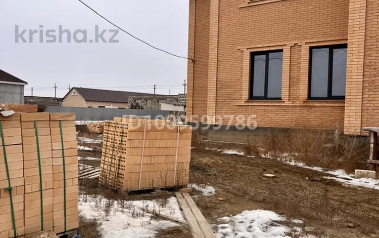 Отдельный дом · 9 комнат · 400 м² · 10 сот., Оркен - 2, 38 38 за 47 млн ₸ в Атырау — фото 2