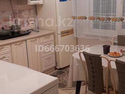 3-комнатная квартира · 72 м² · 2/5 этаж, улица Утепова 21 за 35 млн ₸ в Усть-Каменогорске