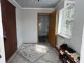 Отдельный дом · 4 комнаты · 170 м² · 7 сот., Жалын 276 — ҮЙ САТЫЛАДЫ! Мектеп пен балабақша үйге жақын, жаяу баруға ыңғайлы. ️ Көшесі асфальтталған, жолы жақсы. Таза, тыныш аудан, көршілері жақсы. Үйде 4 бөлме бар. Жері — 7 сотық. Ауласында жеміс ағаштары бар: алмұрт, өрік және басқа да ағаштар өсіп тұр. Огородқа да жеткілікті жері бар. Тұруға өте жайлы, ауасы таза, тыныш әрі жайлы жер іздегендерге таптырмас нұсқа! Толық ақпарат үшін хабарласыңыздар. за 15 млн ₸ в Атамекене — фото 14