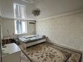Отдельный дом · 4 комнаты · 170 м² · 7 сот., Жалын 276 — ҮЙ САТЫЛАДЫ! Мектеп пен балабақша үйге жақын, жаяу баруға ыңғайлы. ️ Көшесі асфальтталған, жолы жақсы. Таза, тыныш аудан, көршілері жақсы. Үйде 4 бөлме бар. Жері — 7 сотық. Ауласында жеміс ағаштары бар: алмұрт, өрік және басқа да ағаштар өсіп тұр. Огородқа да жеткілікті жері бар. Тұруға өте жайлы, ауасы таза, тыныш әрі жайлы жер іздегендерге таптырмас нұсқа! Толық ақпарат үшін хабарласыңыздар. за 15 млн ₸ в Атамекене — фото 17