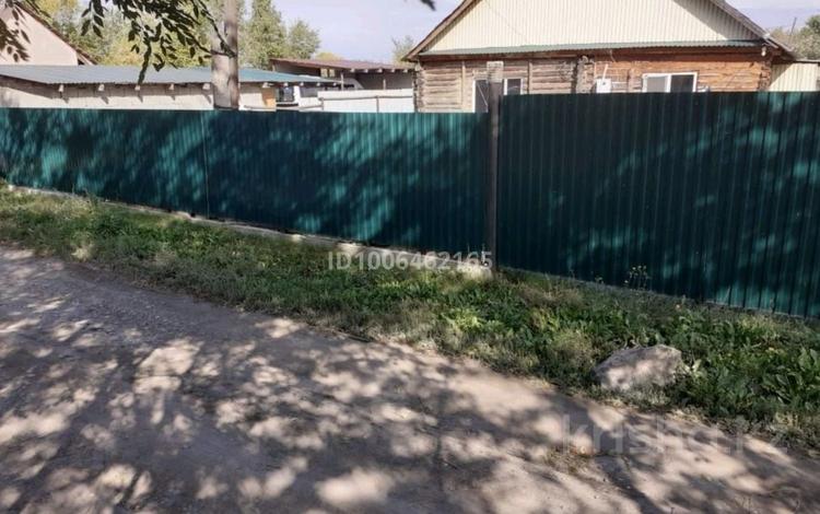 Жеке үй · 4 бөлме · 72 м² · 10 сот., Баклажанная 118, бағасы: 8.5 млн ₸ в Усть-Каменогорске, Меновное — фото 2
