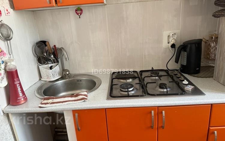 2-комнатная квартира · 44 м² · 4/5 этаж, Восток 2 12 за 13 млн ₸ в Караганде, Алихана Бокейханова р-н — фото 23
