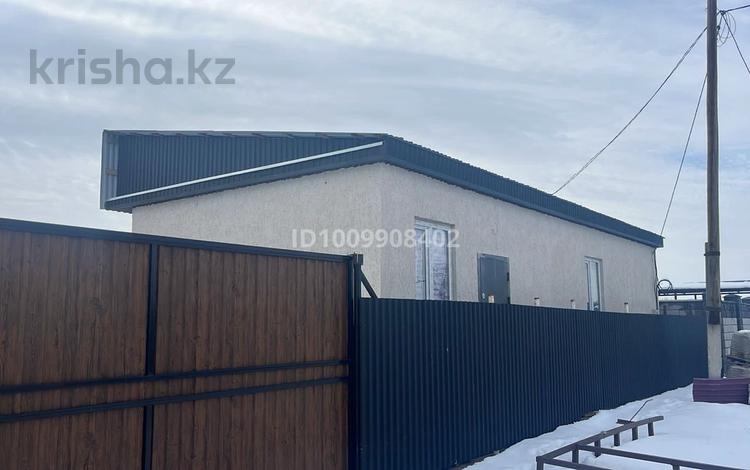 2-бөлмелі пәтер · 80 м², Алатау 50, бағасы: 190 000 ₸ в Конаеве — фото 2