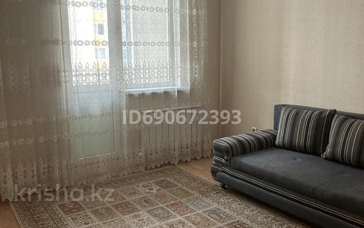 1-комнатная квартира · 38 м² · 5/12 этаж, мкр Акбулак за 200 000 ₸ в Алматы, Алатауский р-н — фото 2