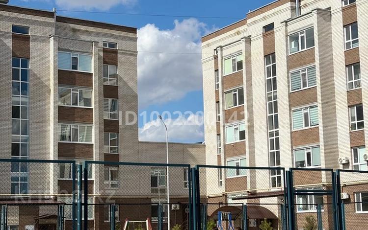 2-бөлмелі пәтер · 72 м² · 5/5 қабат, Нур Актобе, Бопай ханым 43 — ЖК Новосити, бағасы: 24.5 млн 〒 — фото 2