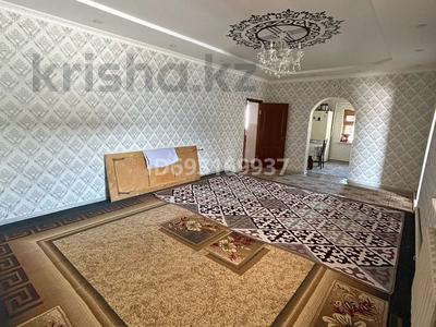 Отдельный дом • 5 комнат • 200 м² • 10 сот., Ауезов 43 за 12 млн 〒 в Кызылтобе