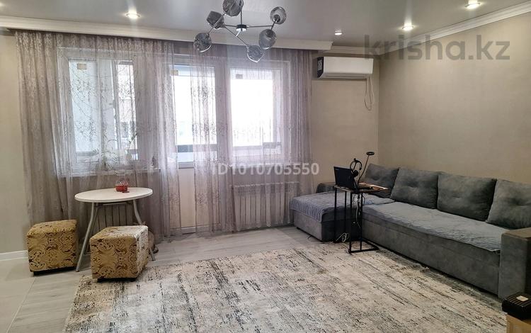 2-комнатная квартира · 55 м² · 4/4 этаж, Мкр Аксай, Б. Момышулы 25 за 300 000 ₸ в Алматы, Ауэзовский р-н — фото 11