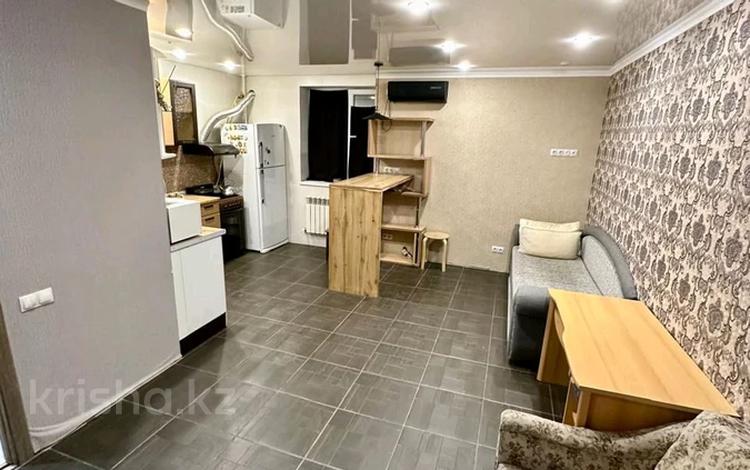 1-бөлмелі пәтер · 26 м² · 1/4 қабат, 3Б мкр 7, бағасы: 100 000 ₸ в Актау — фото 2