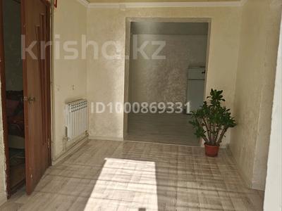 Аренда домов или дач в Алматинской обл.: Отдельный дом · 3 комнаты · 100 м² · помесячно, Нургазина 5 за 150 000 〒 Отдельный дом · 3 комнаты · 100 м² · помесячно, Нургазина 5 за 150 000 〒 в Шелек